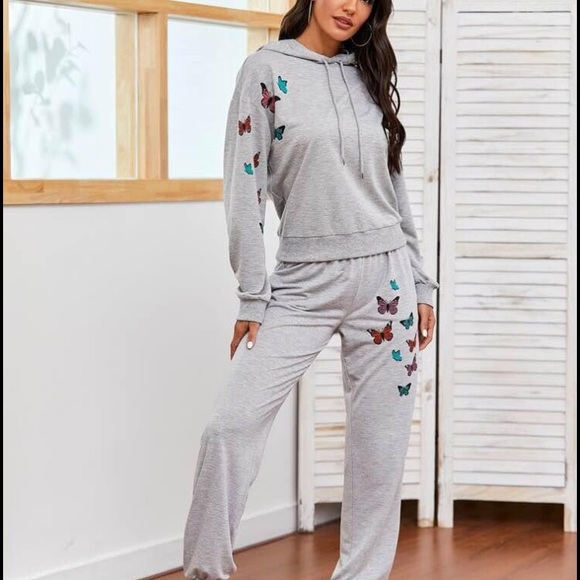 Jogger Set - Picture 2 of 2